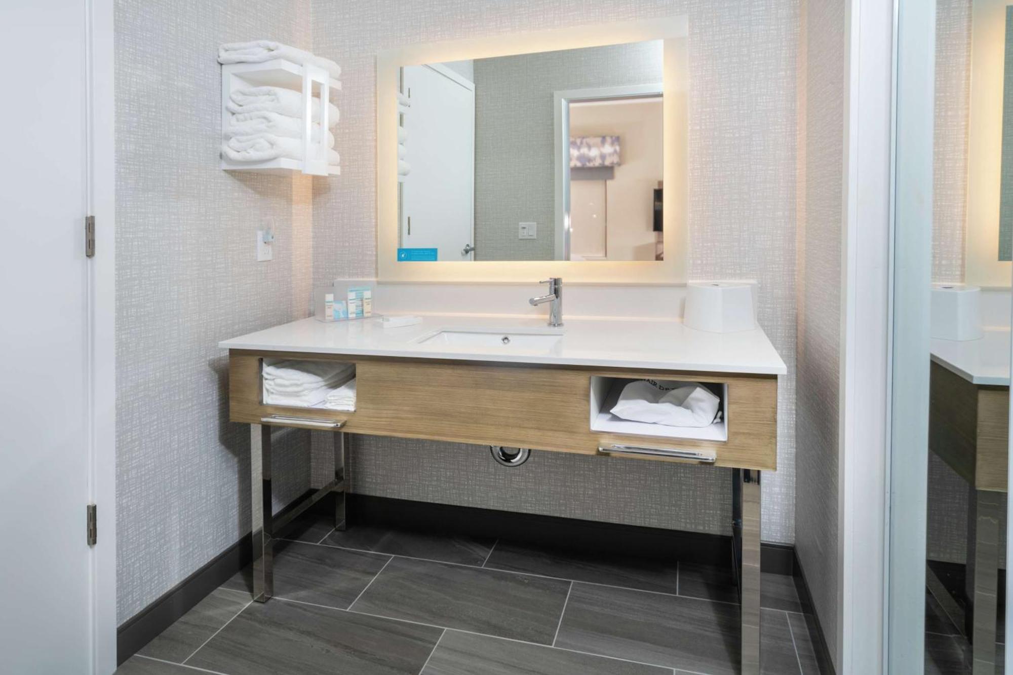 Hampton Inn & Suites Santa Maria Esterno foto